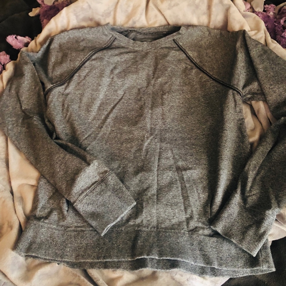 Lululemon sweatshirt